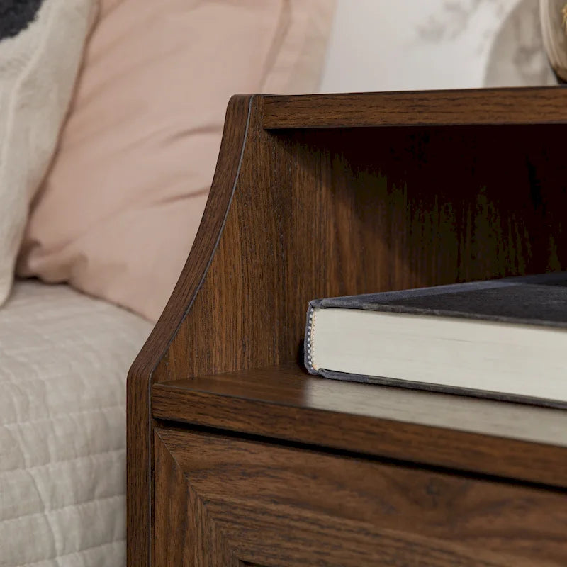 Table de chevet 2 tiroirs en bouleau/noyer foncé avec ports USB, style contemporain, unique