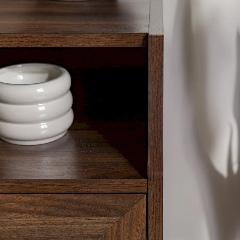 Table de chevet 2 tiroirs en bouleau/noyer foncé avec ports USB, style contemporain, unique