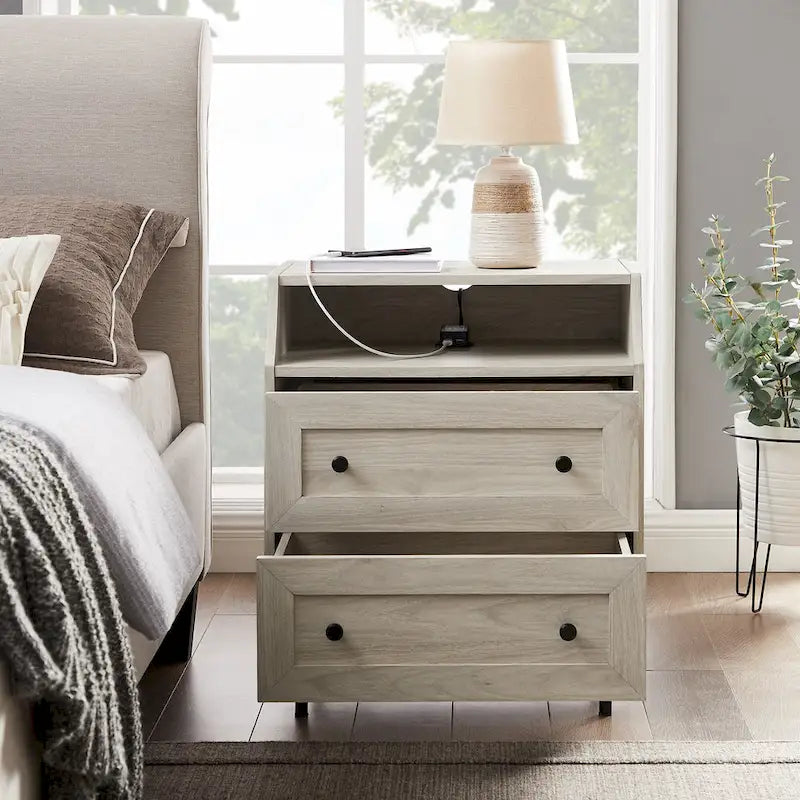 Table de chevet 2 tiroirs en bouleau/noyer foncé avec ports USB, style contemporain, unique