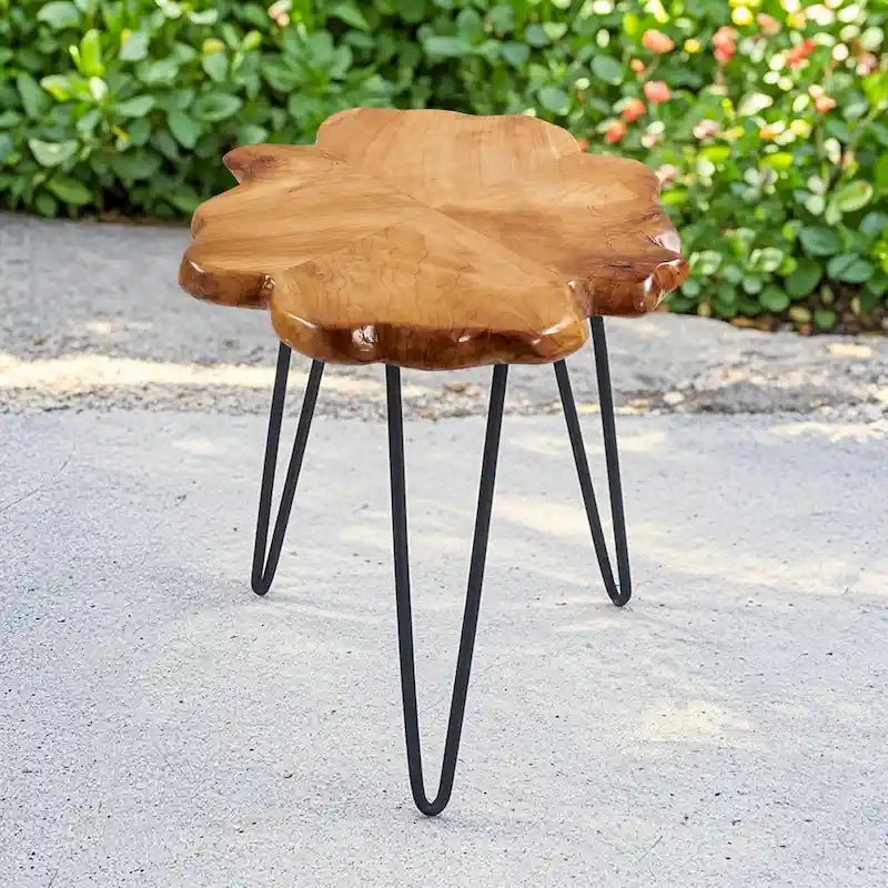 Table basse en bois naturel à bords bruts, 4 panneaux, 1 personne, pieds épingles