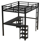 Lit mezzanine en métal noir pleine grandeur en forme de L avec bureau, étagères, échelle et barrières de sécurité, 1 personne